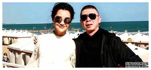 她曾被陈道明一眼看中，艳压许晴，33岁嫁给大20岁富豪老公