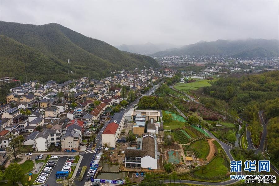 （在习近平新时代中国特色社会主义思想指引下——新时代新作为新篇章·习近平总书记关切事·图文互动）（1）在“浙”里看见美丽中国